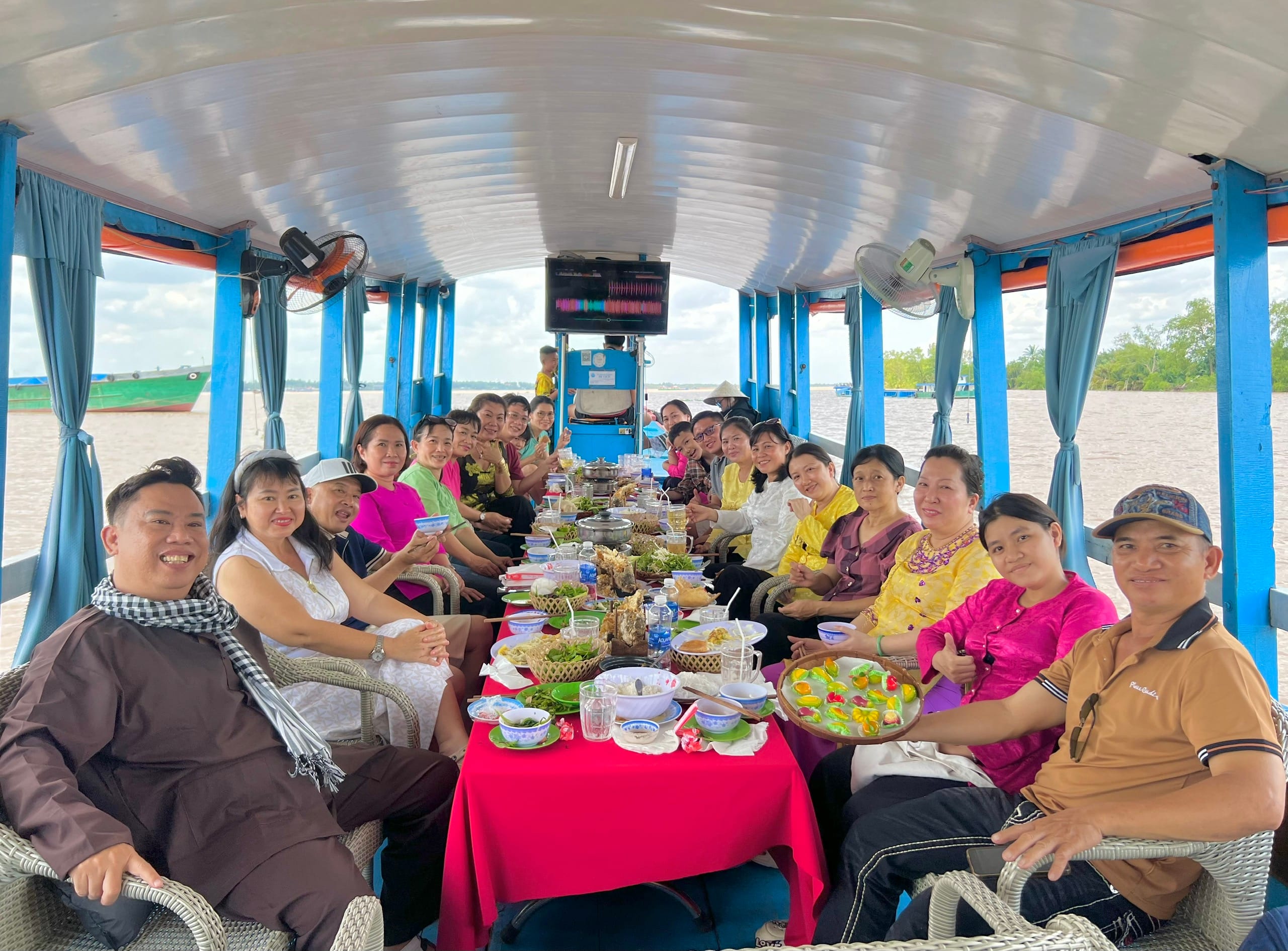 Trang chủ 49 d63af479b4ee3cb065ff Du Lịch Cồn Phụng Bến Tre